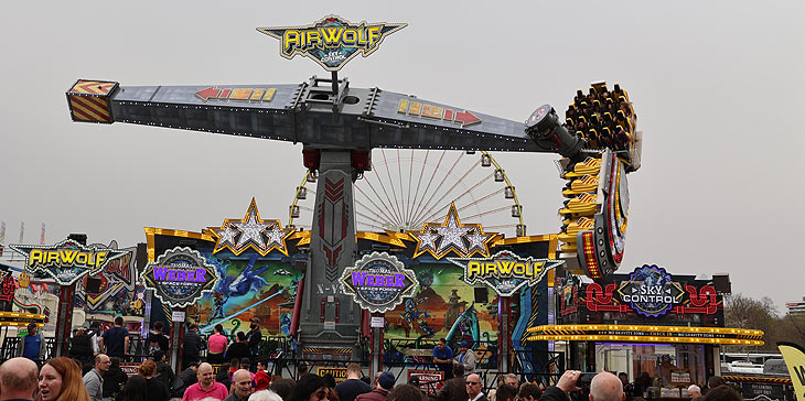 AirWolf 2024 auf dem Nürnberger Frühlingsfest (©Foto: Martin Schmitz)